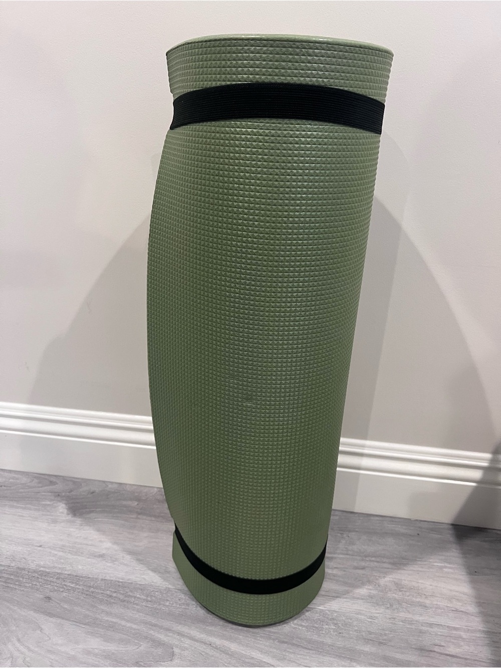 Olive Green/yellow sleeping mat